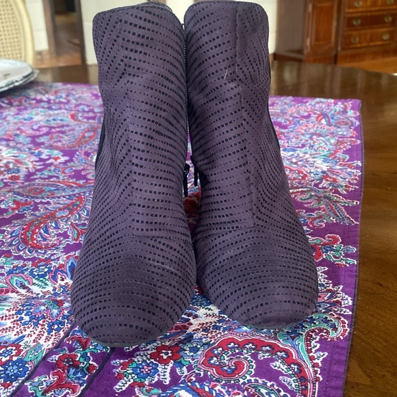 Nicole purple & black suede short boots - Picture 2 of 7